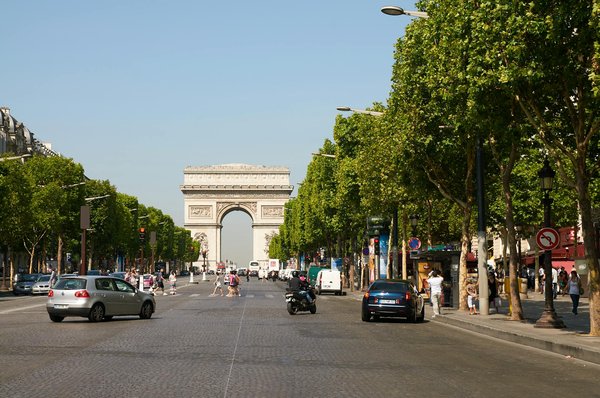 Où louer un vélo à bordeaux : options et tarifs à découvrir